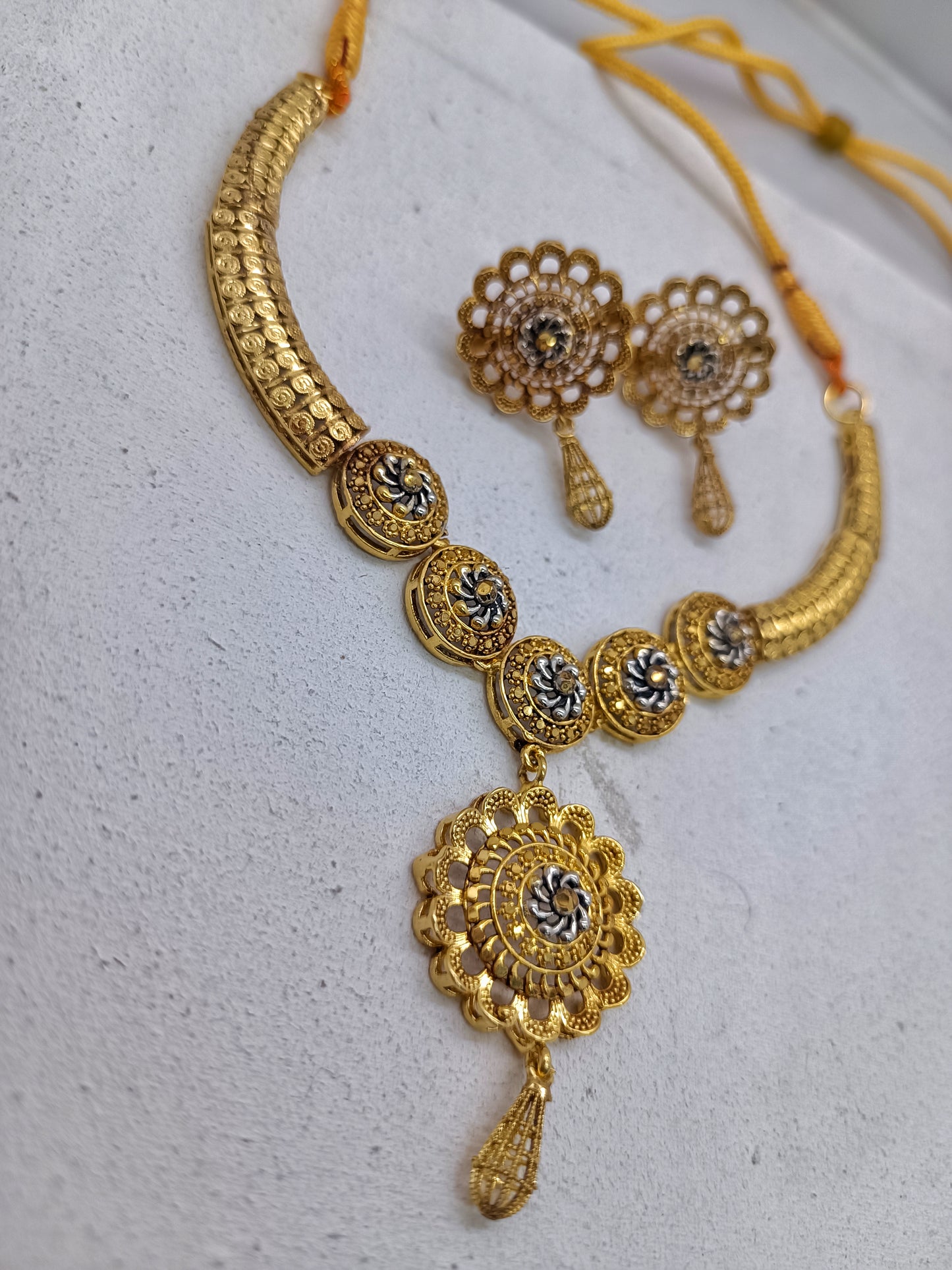 Antique Gold-Plated Filigree Necklace Set