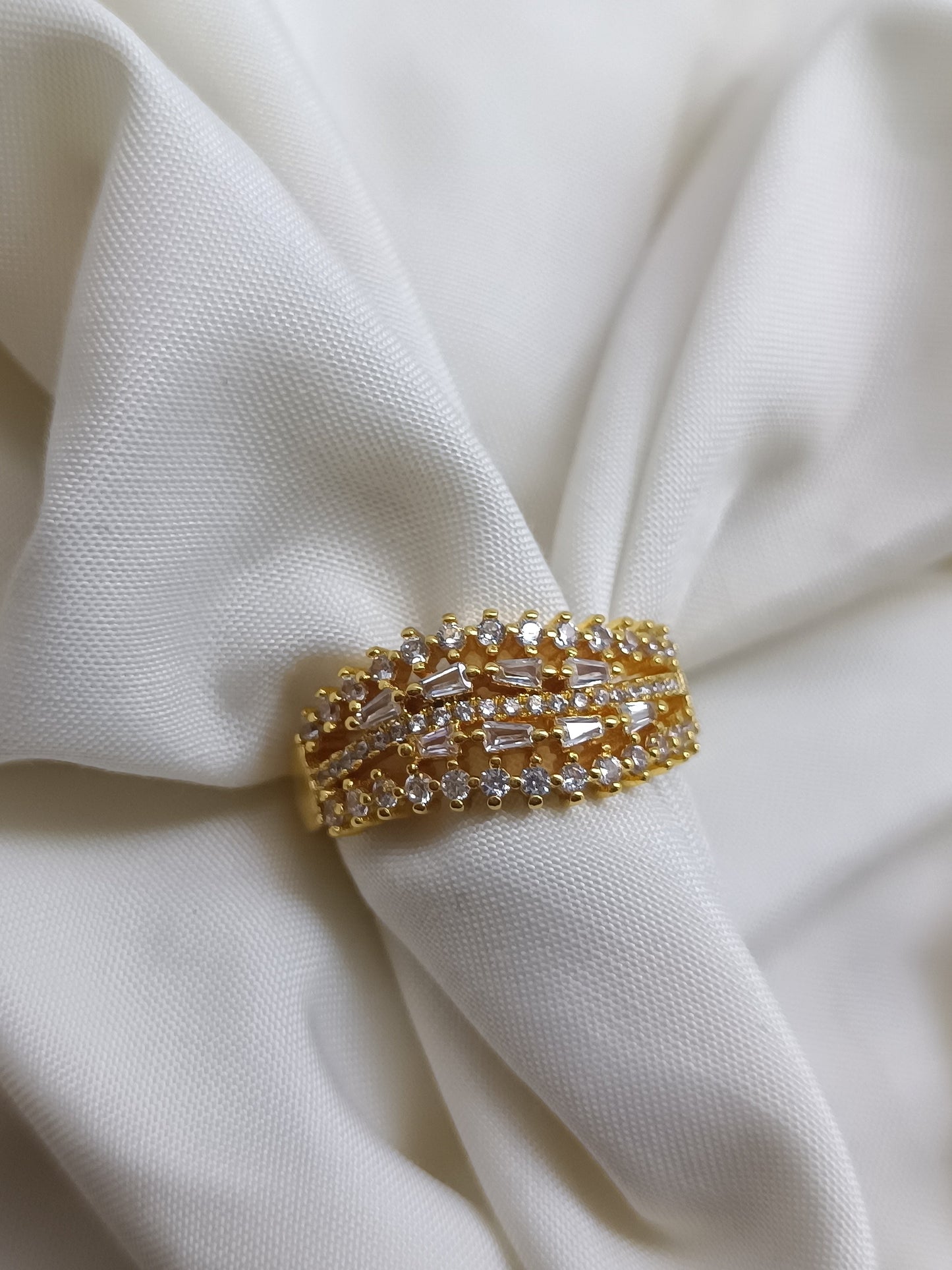 Zircon designer ring uk4